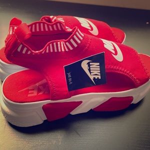 platform nike sandals